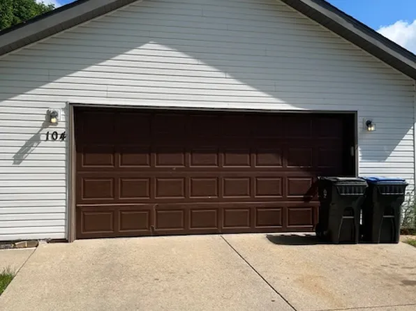 104 Creative Ct, Mankato, MN 56001