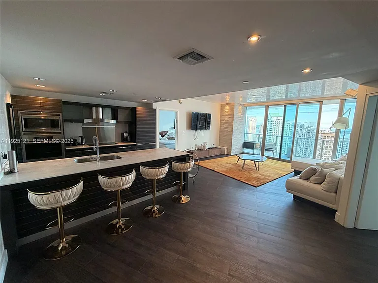 200 Biscayne Boulevard Way #4007 — Photo 7