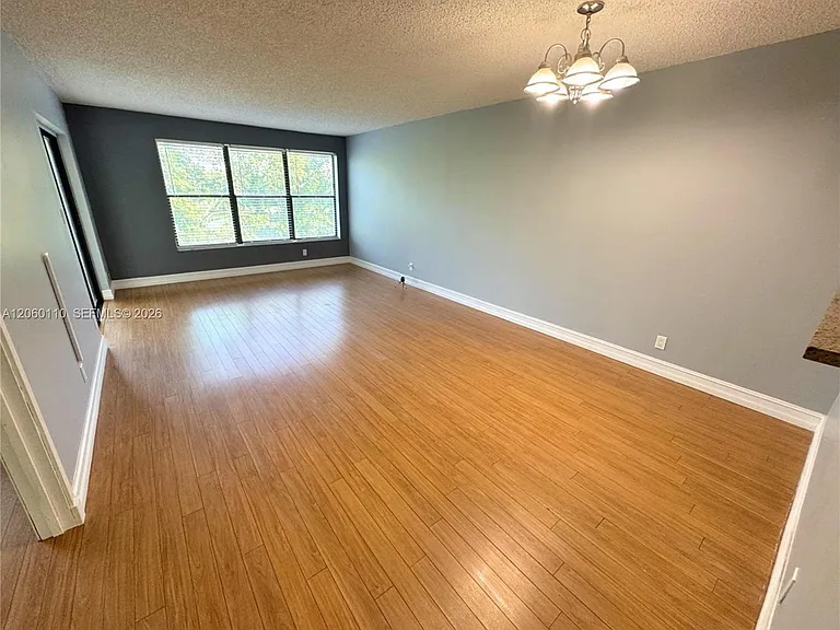 2324 S Cypress Bend Dr #415 — Photo 4