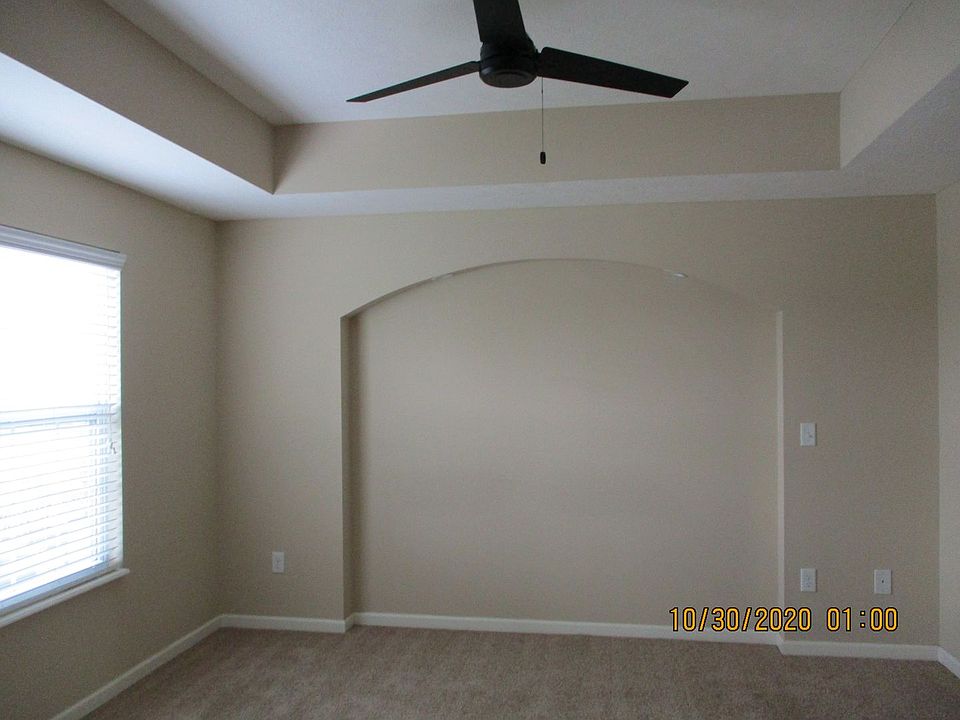 1st image of 460 Redwood Ln #465RED