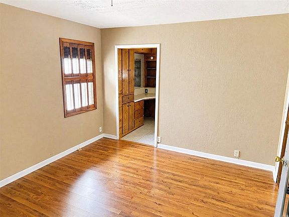 4th image of 1105 S 13th St