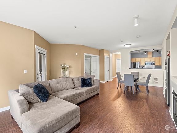 4th image of 13301 SE 79th Place #C112