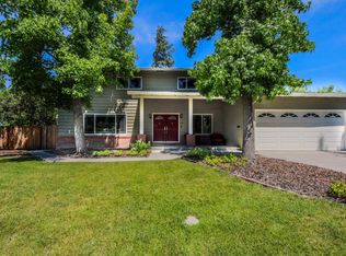 204 Belgatos Rd, Los Gatos, CA 95032