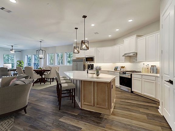 The Leland - Kitchen