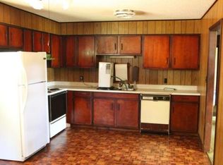 1433 Crackers Neck Rd, Mountain City, TN 37683