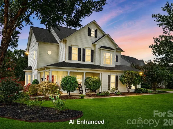 134 Lamplighter Ln, Mooresville, NC 28115