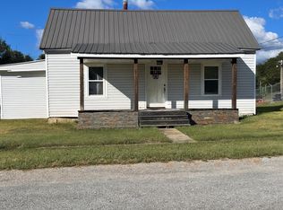 120 7th St, Calhoun, TN 37309