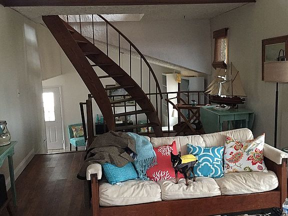 3rd image of 5433 Pearl Dr
