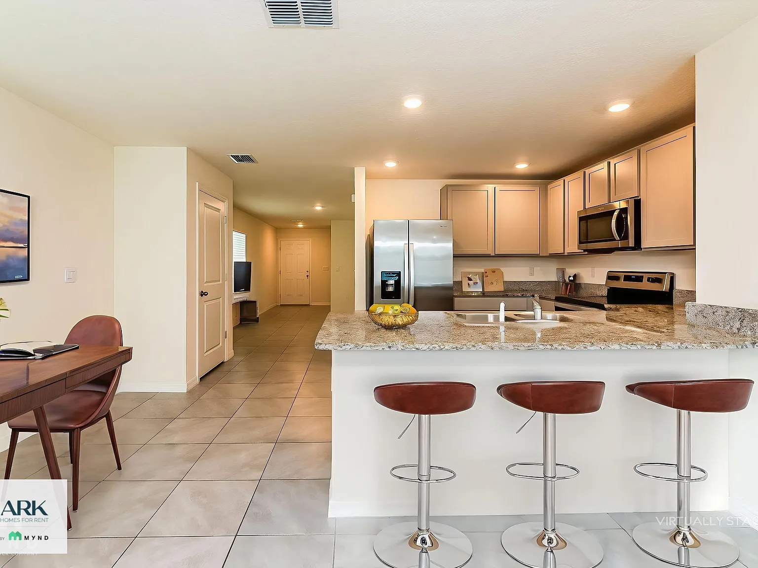 3 bed, 2.0 bath, 1504 sqft, $2,374 — Photo 2