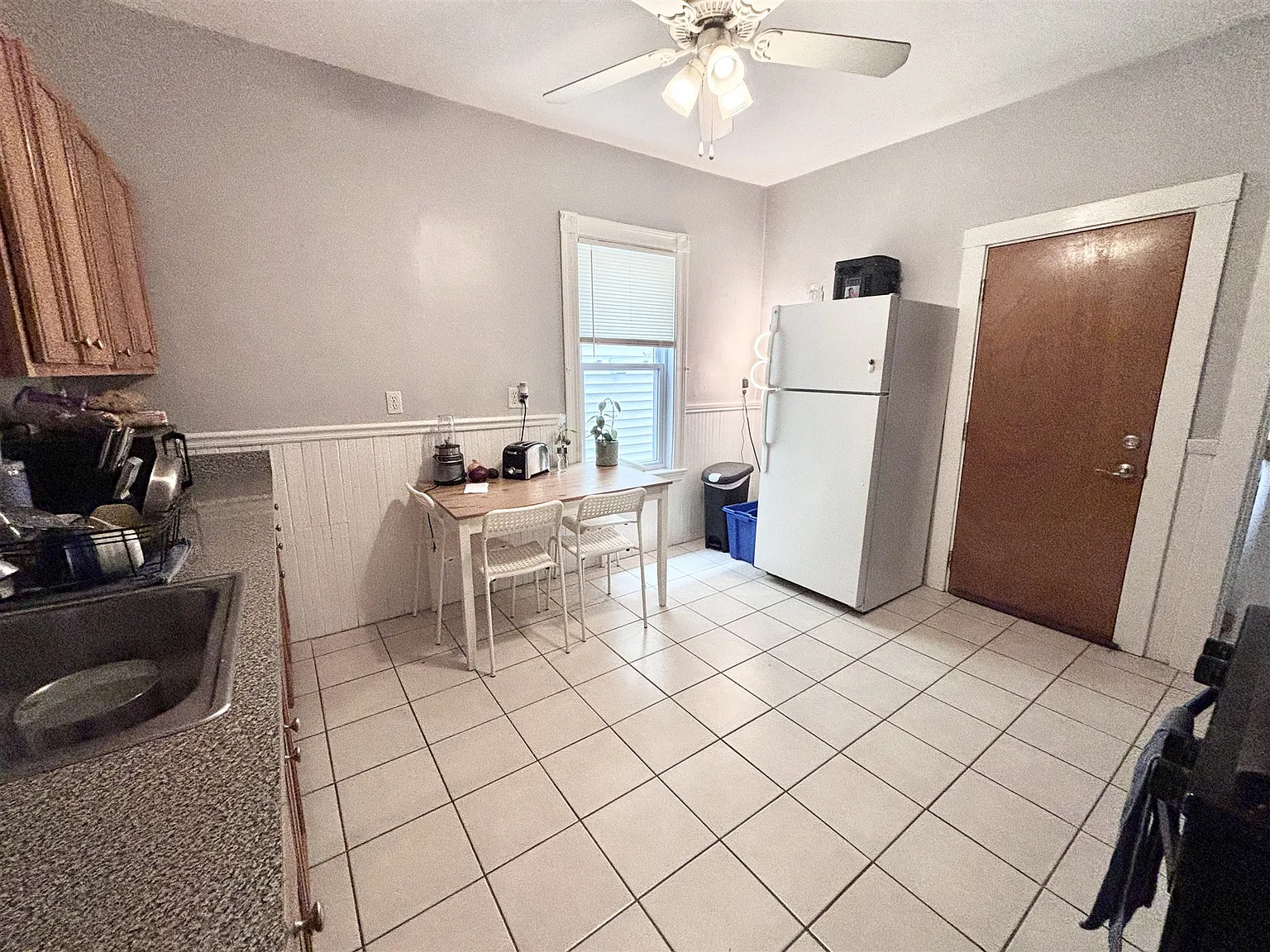 3 bed, 1133 sqft, $3,150 — Photo 4