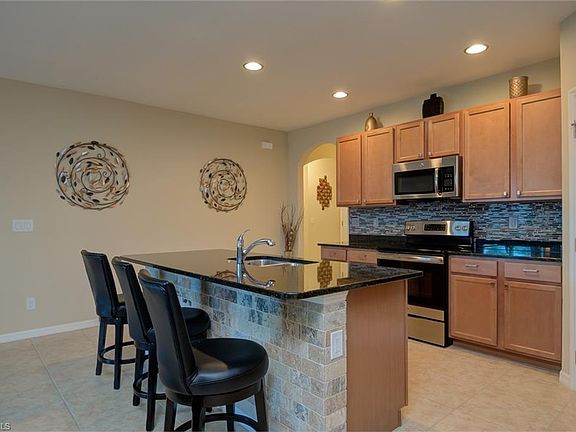 2nd image of 15272 Yellow Wood Dr