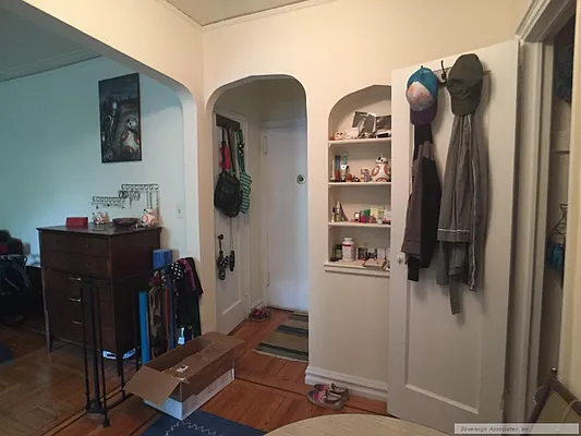 Rented by Sovereign Associates | media 48