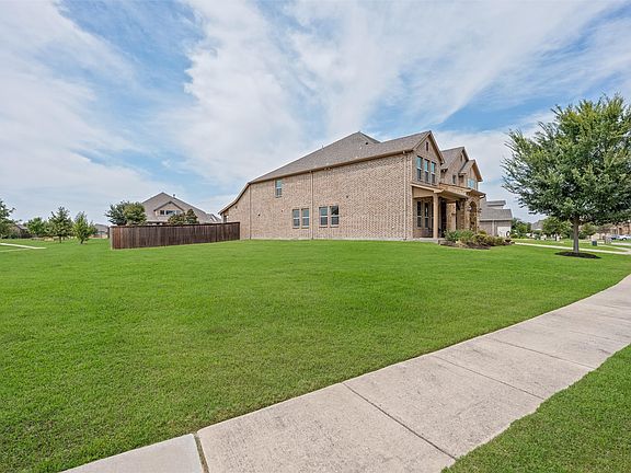 2nd image of 7505 River Park Dr