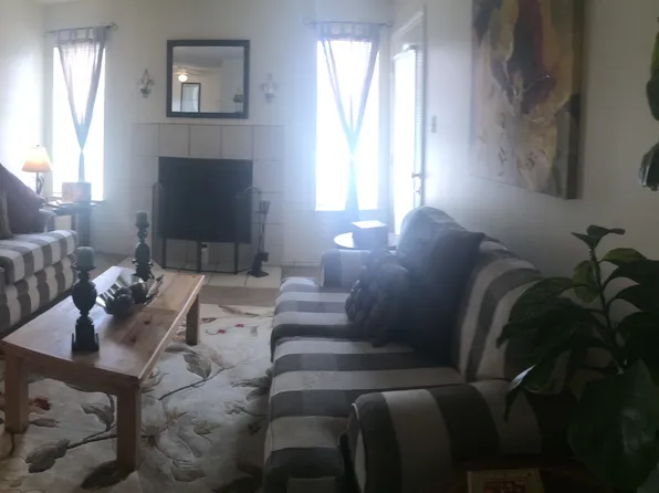 Beverly Place Apartments, 4330 Burton Way #Ab0c8ccff, Colorado Springs, CO 80918