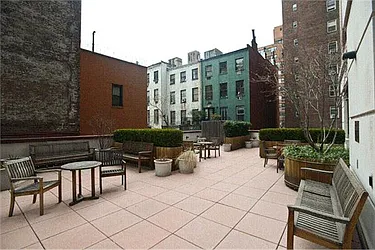 Rented by BARNES New York