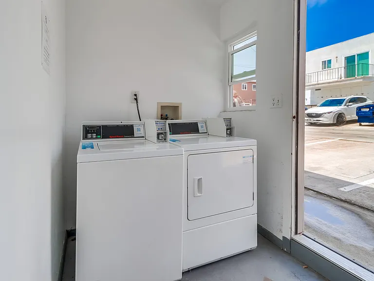 1024 Turquoise St #A — Photo 29