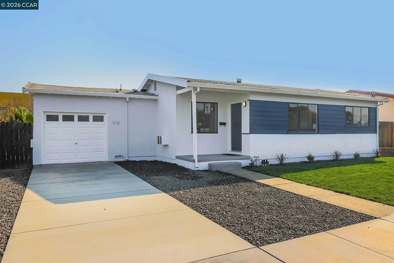 223 Diane Ave photo 1