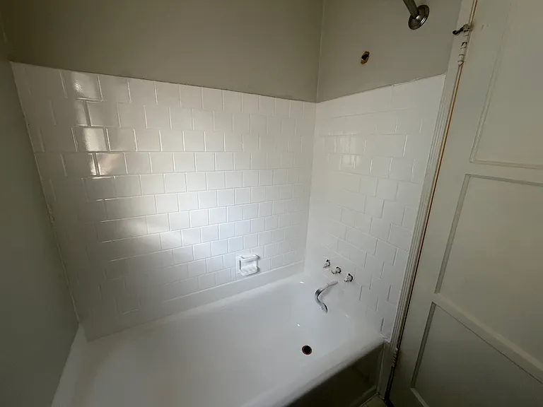 Bathtub