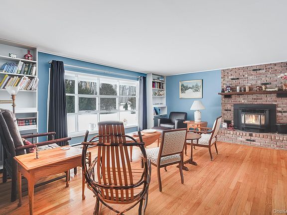 5th image of 33 Milltown Road