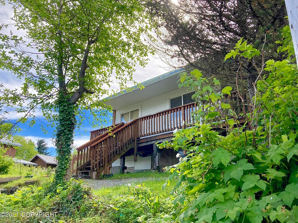 403 9th St, Craig, AK 99921 Zillow