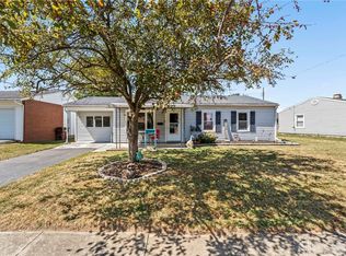 10 Western Dr, West Alexandria, OH 45381