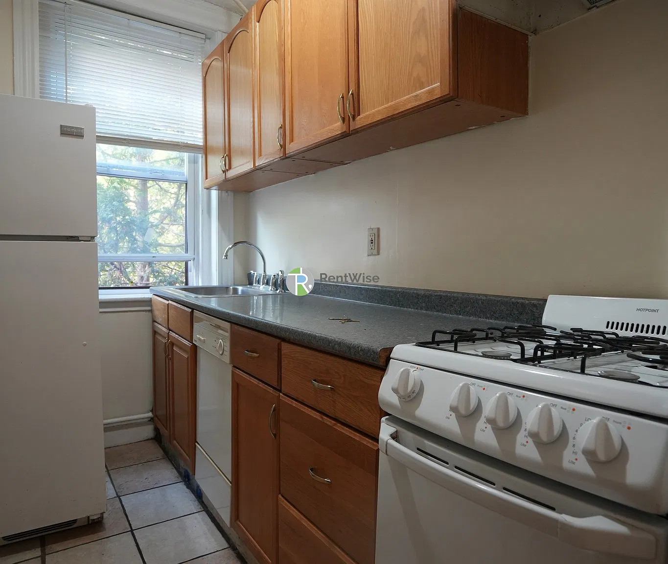 2 bed, 1.0 bath, $2,550 — Photo 4