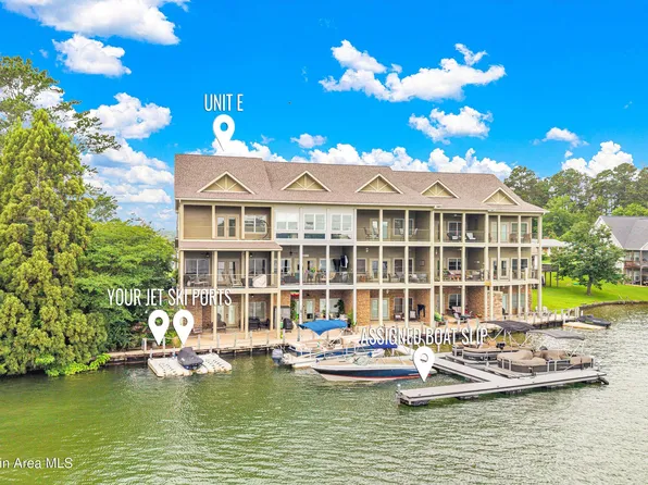 1529 E Point Windy Dr, Jacksons Gap, AL 36861