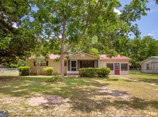 1348 Crestridge Rd, Waycross, GA 31503