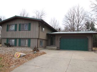 15459 3rd Rd, Plymouth, IN 46563