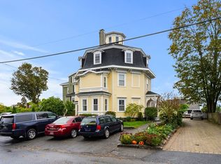 6 Mount Vernon St, Marblehead, MA 01945