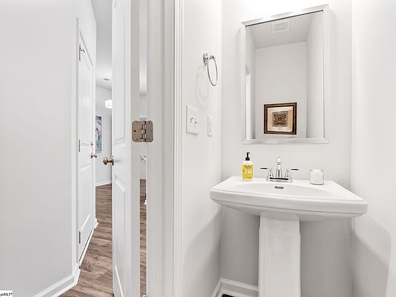 5th image of 23 Apollo View Ln