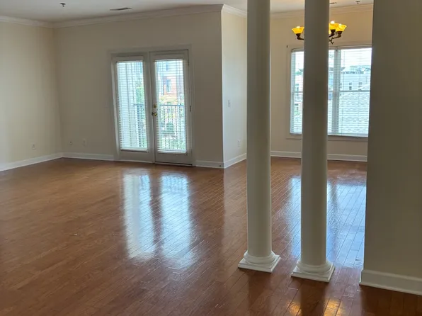 116 31st Ave N APT 301, Nashville, TN 37203