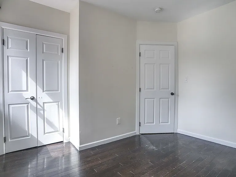 60 Webster Ave #2 — Photo 12