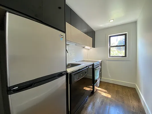 Rented by Simply Brooklyn Realty Inc | media 4