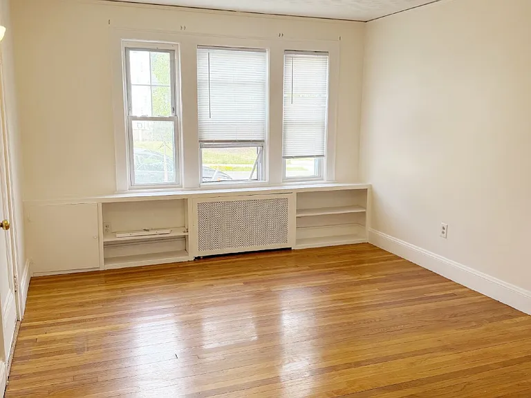 175-1L Putnam St — Photo 9