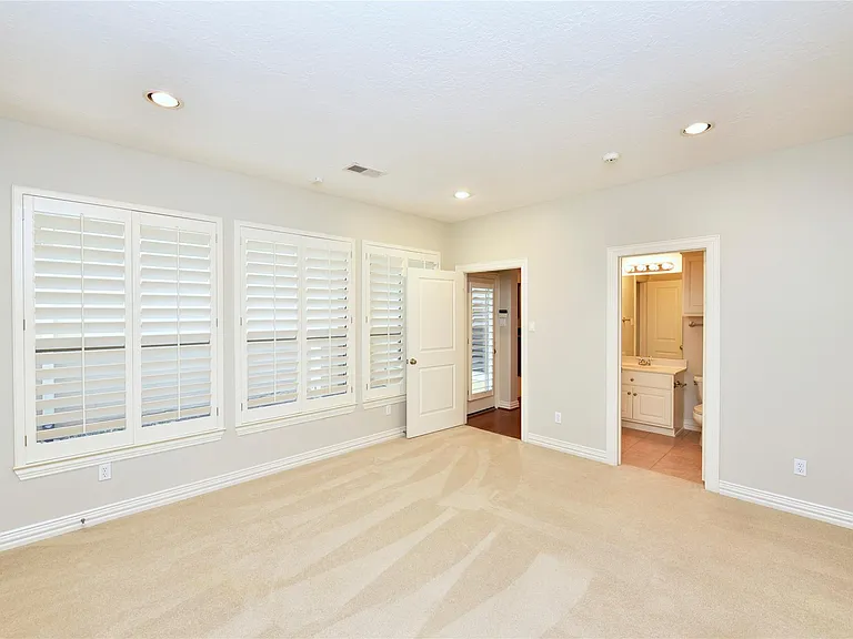 14435 Mayport Ln — Photo 15