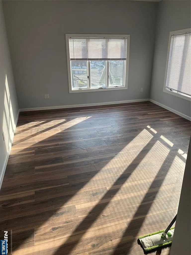 1 bed, 1.0 bath, $2,150 — Photo 2