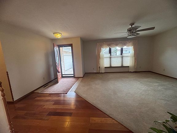 3rd image of 5425 Myers Ct