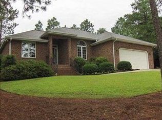 120 Saint Andrews Pl, Southern Pines, NC 28387
