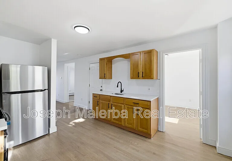 159 Connecticut Ave #2 — Photo 12