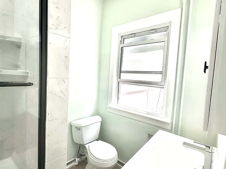 156 Beech St #1 — Photo 14