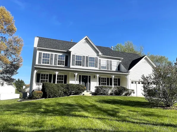 16108 Arrowroot Ct, Bowie, MD 20716