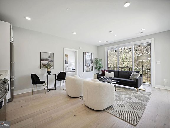 4th image of 2019 M St NE #7