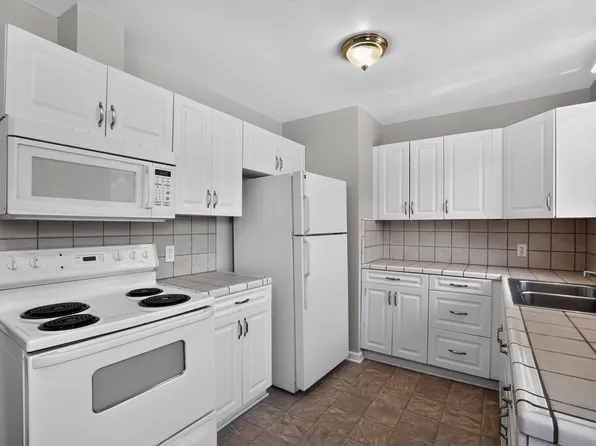 2208 25th St, Sacramento, CA