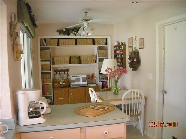 2nd image of 2525 SE 20th Pl