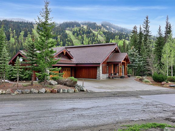 2nd image of 2402 Fairways Dr
