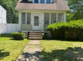 3970 Bluestone Rd, Cleveland Heights, OH 44121