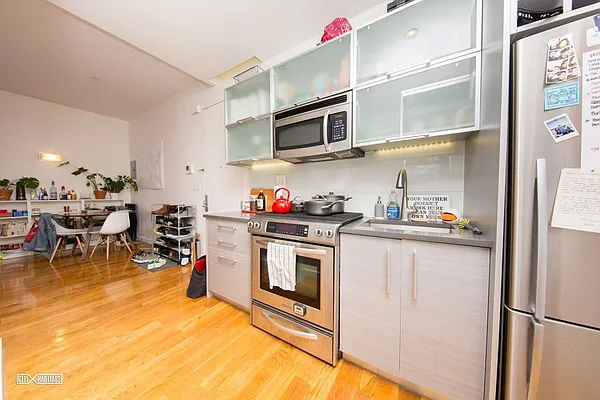 Rented by Citi Habitats | media 12