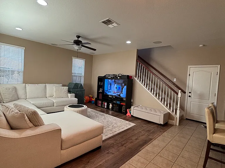 343 Carriage Ln — Photo 31