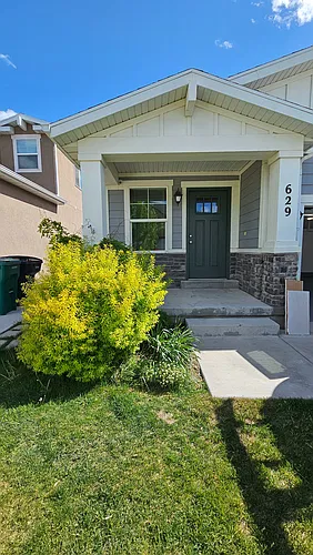 629 W Life Dr Photo 1
